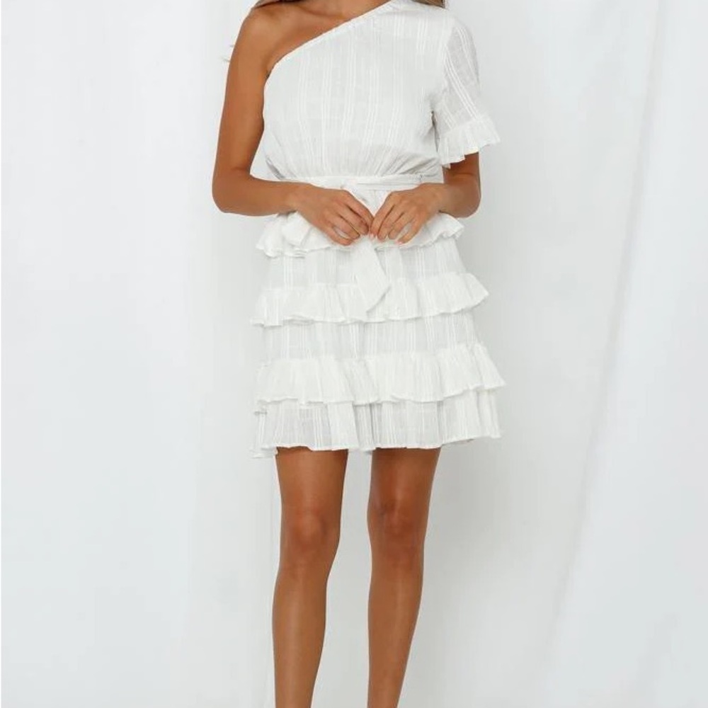 NEW Stellah One-Shoulder White Ruffle Mini Dress – Size S